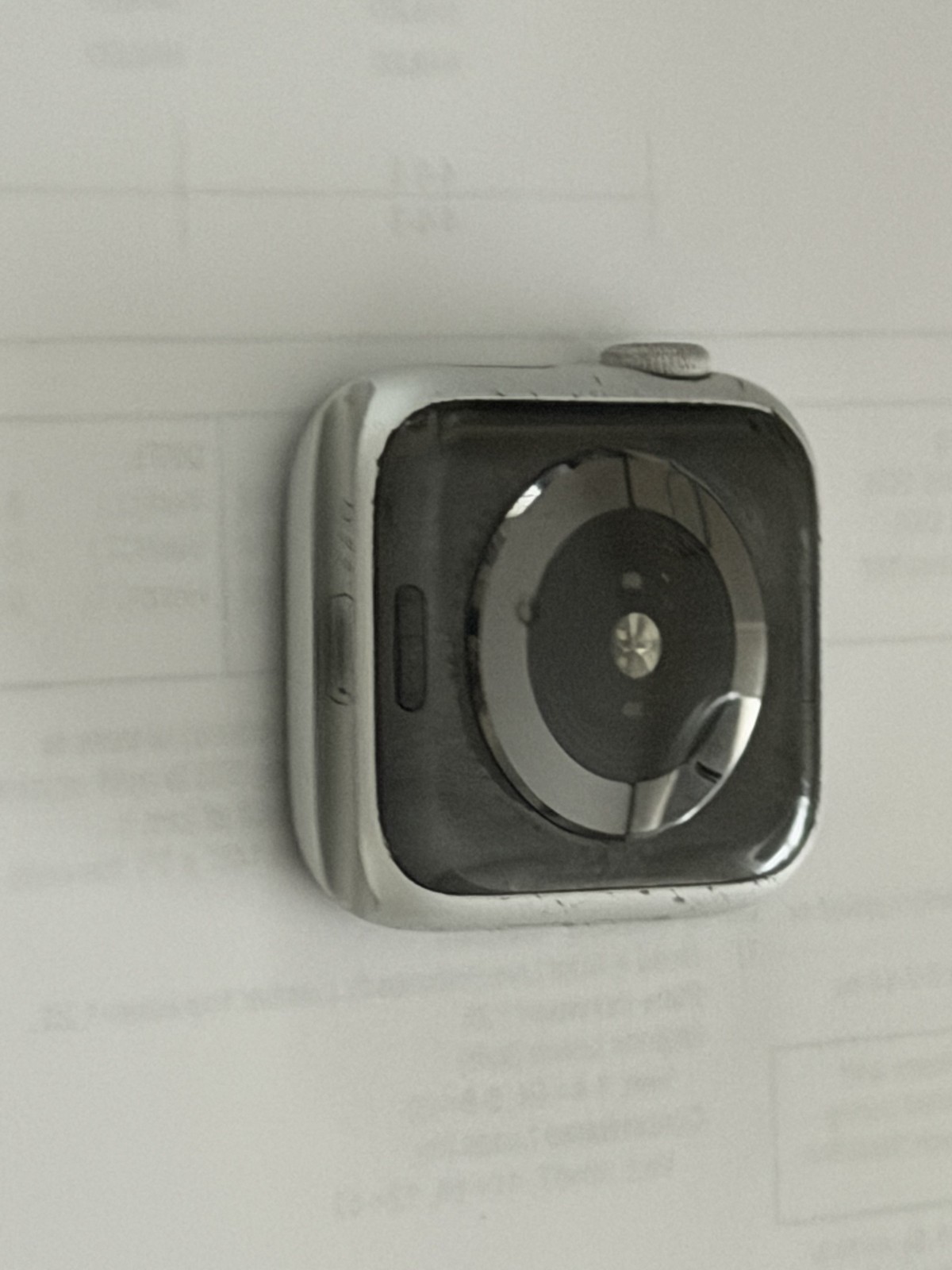 Apple Watch Series 4 A1978 44mm GPS Silver Aluminum Case in Original Apple Box
