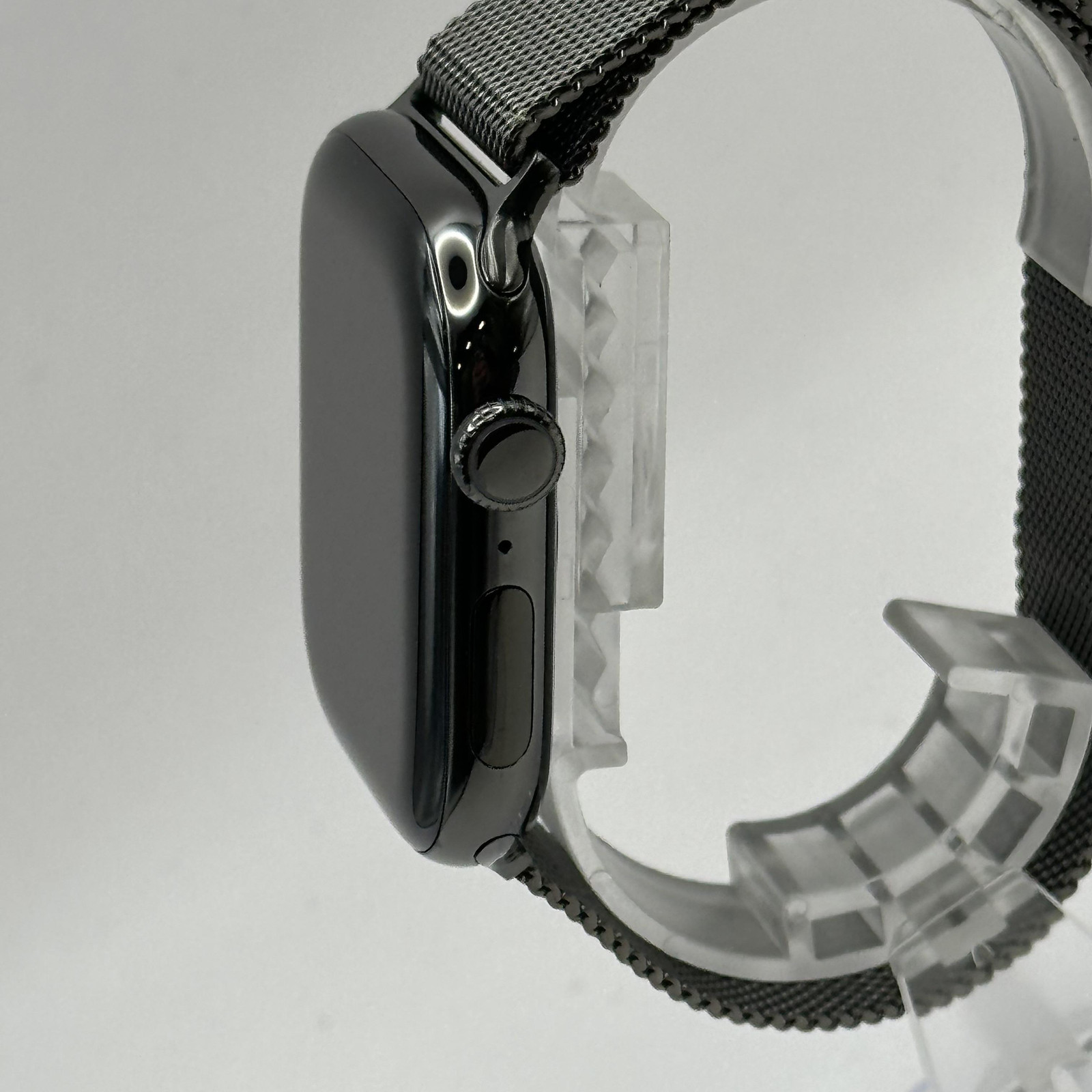 Apple Watch (Series 10) 46mm Slate Titanium w/ Milanese Loop (LTE) – Excellent