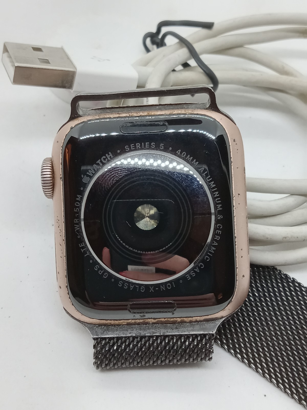 Apple Watch Series 5 Rose Gold WR 50m 40mm GPS LTE Adjustable Band