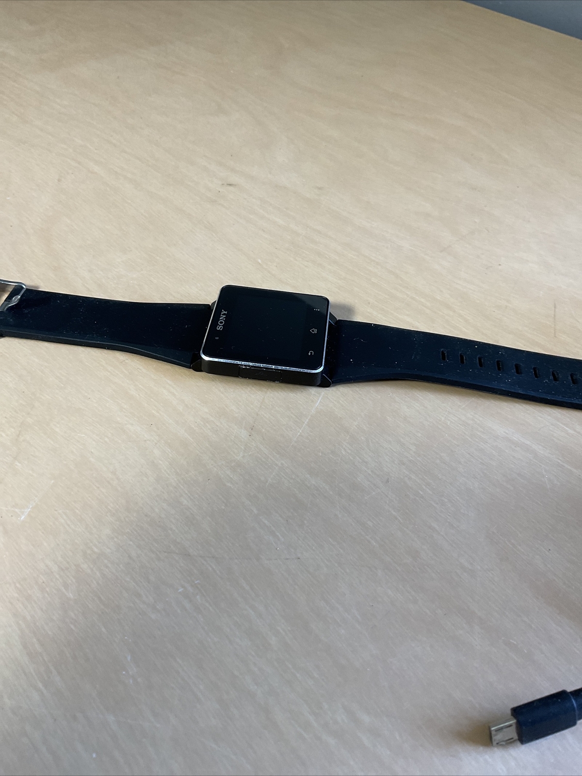 NICE! Sony Smart Watch SW2 For Android Bluetooth with Charging Cord
