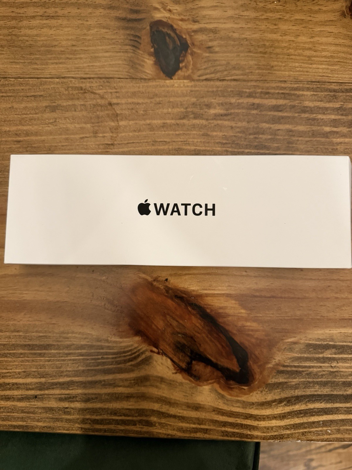 Apple Watch SE 3 40mm Midnight Aluminum – Midnight Sport Band MEP94LW/A