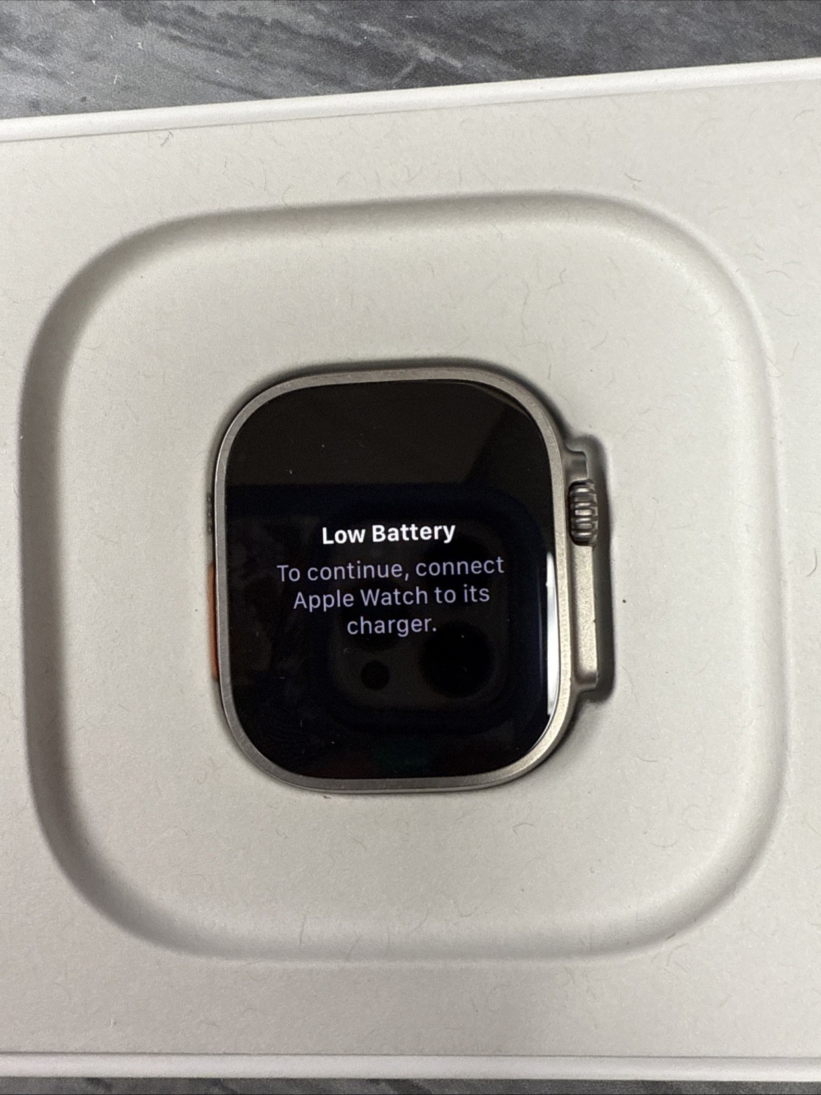 Apple Watch Ultra 2 49mm Titanium Indigo Alpine Loop M CELLULAR & GPS