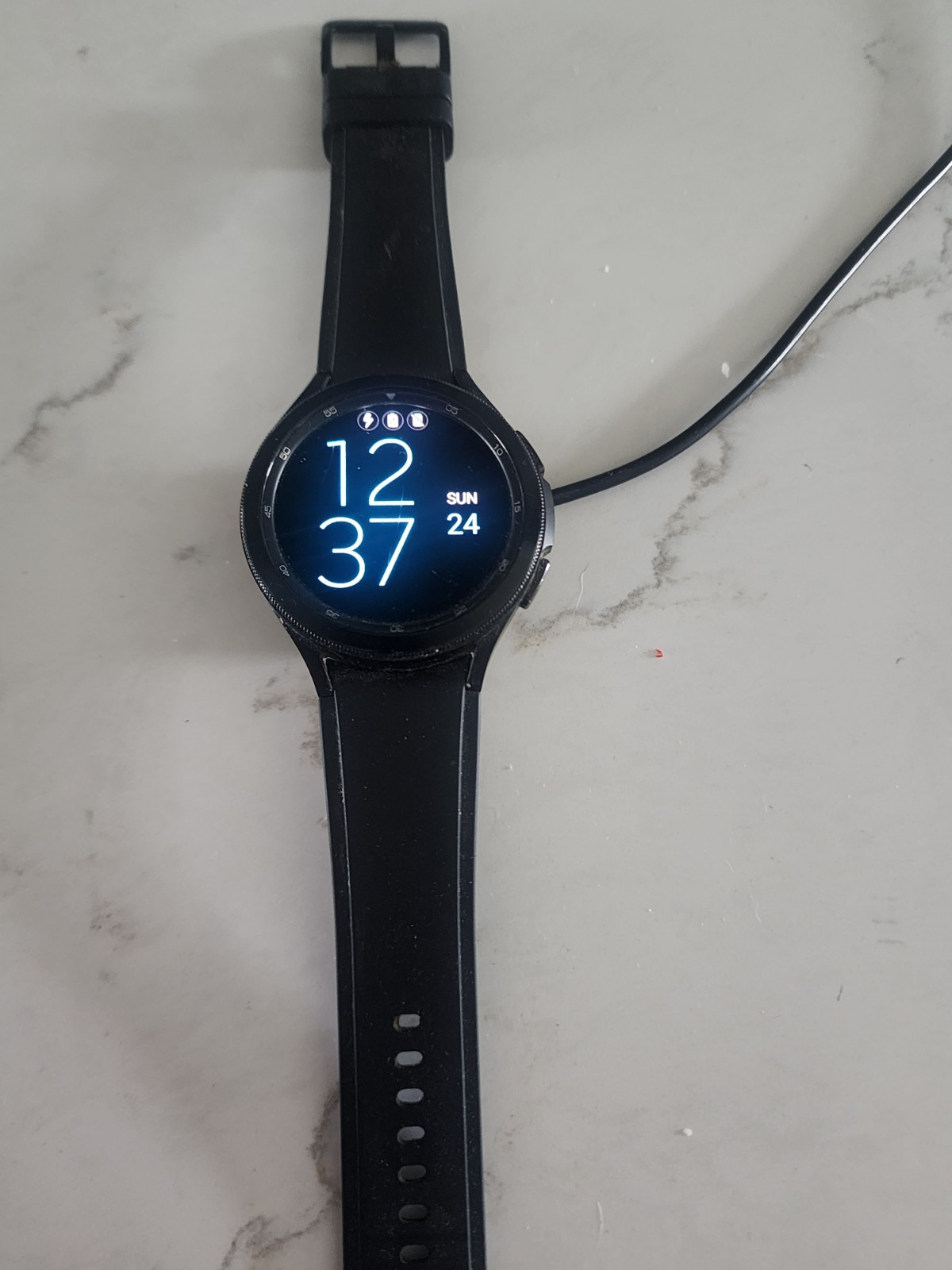 Samsung Galaxy Watch4 Classic SM-R895 46mm Stainless Steel Case .All In Black