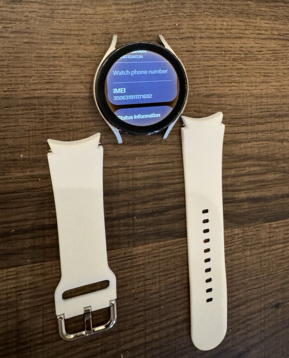 Samsung Galaxy Watch 4 SM-R875U 44mm Silver (LTE) Unlocked Good (READ)