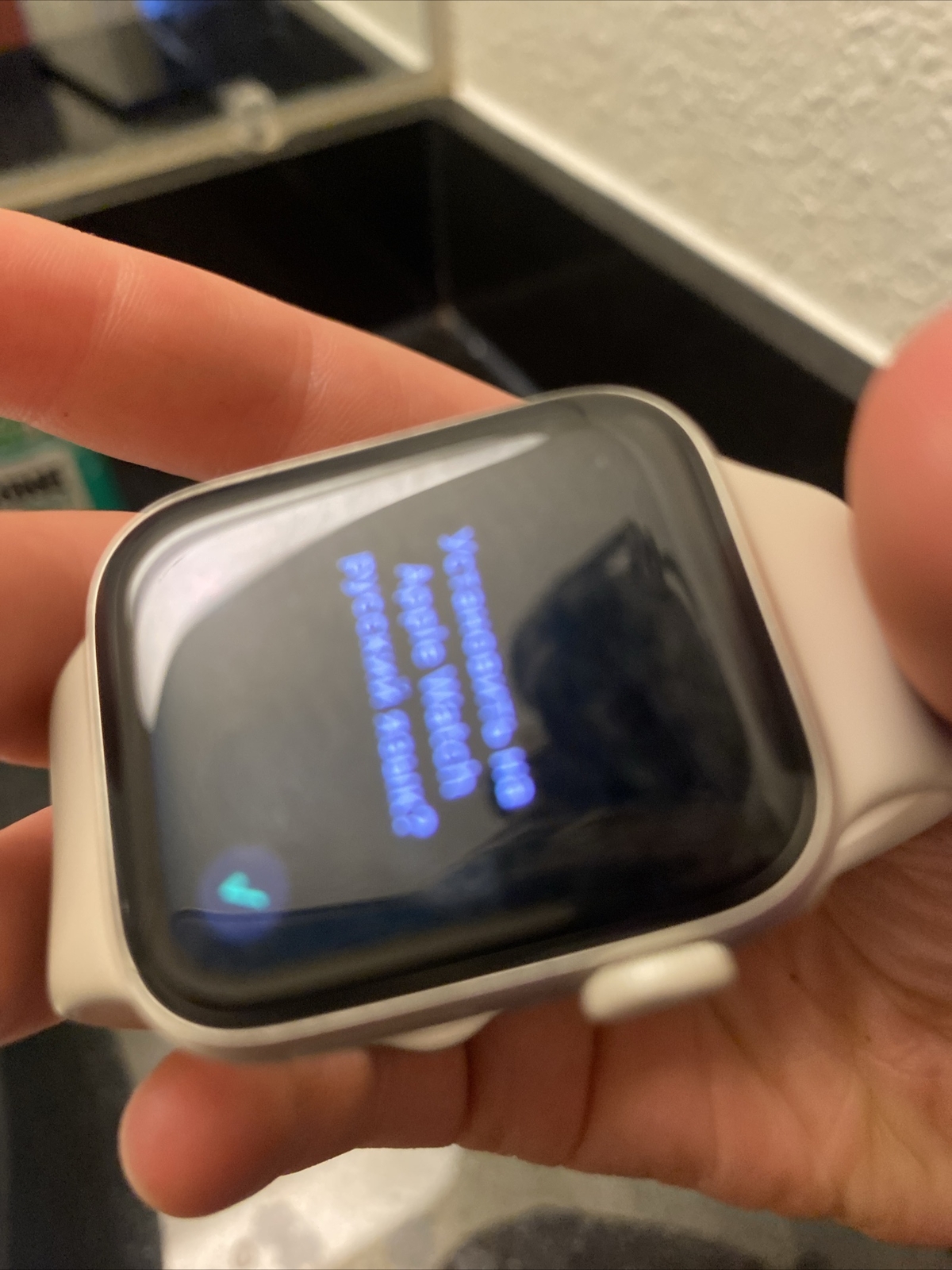 Apple Watch Series 4 44 mm Silver Aluminum Case with White Sport Band (GPS +…