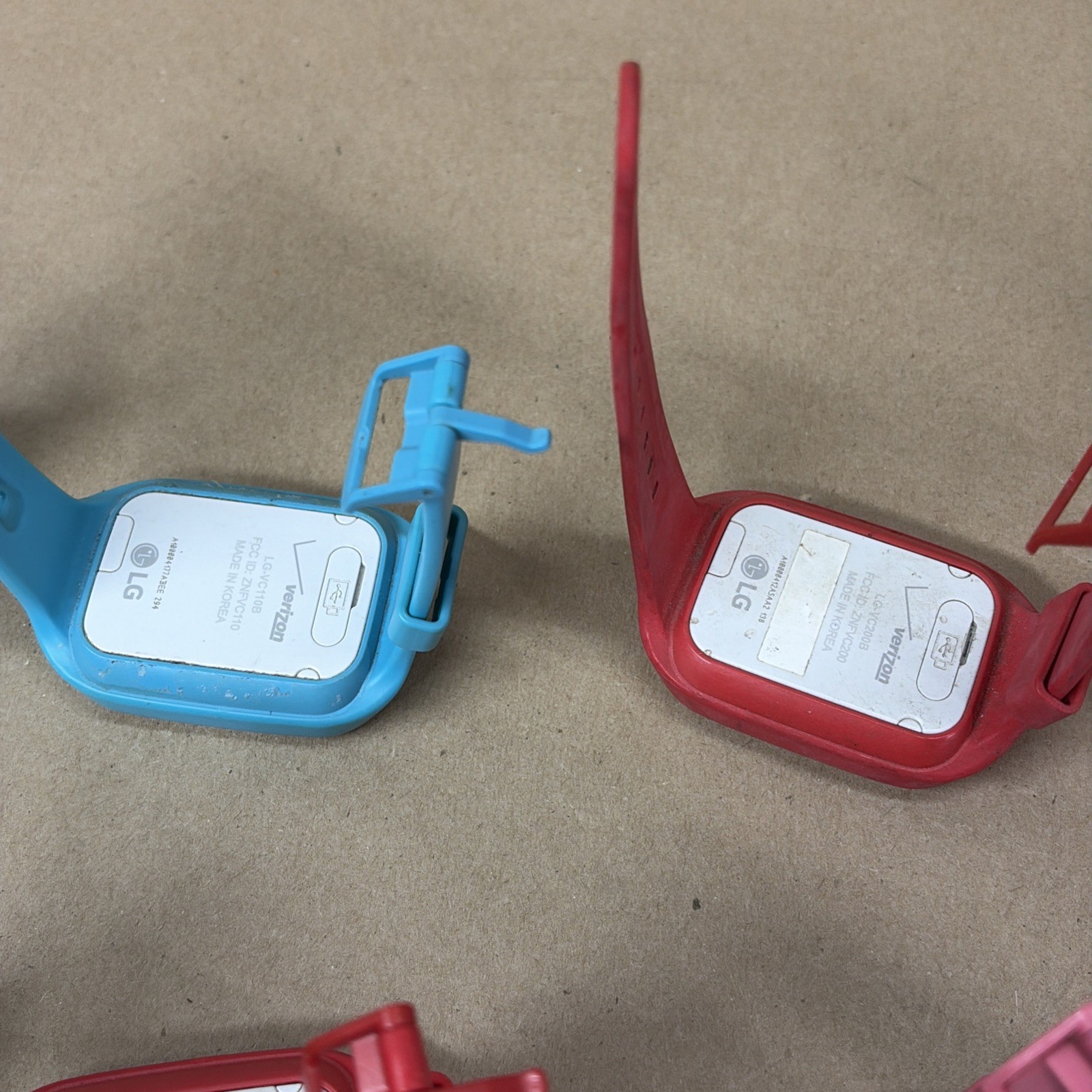 LG Verizon Gizmo Pal / Gadget Lot of 21 Kids Smartwatch LG-VC110 / 200B UNTESTED