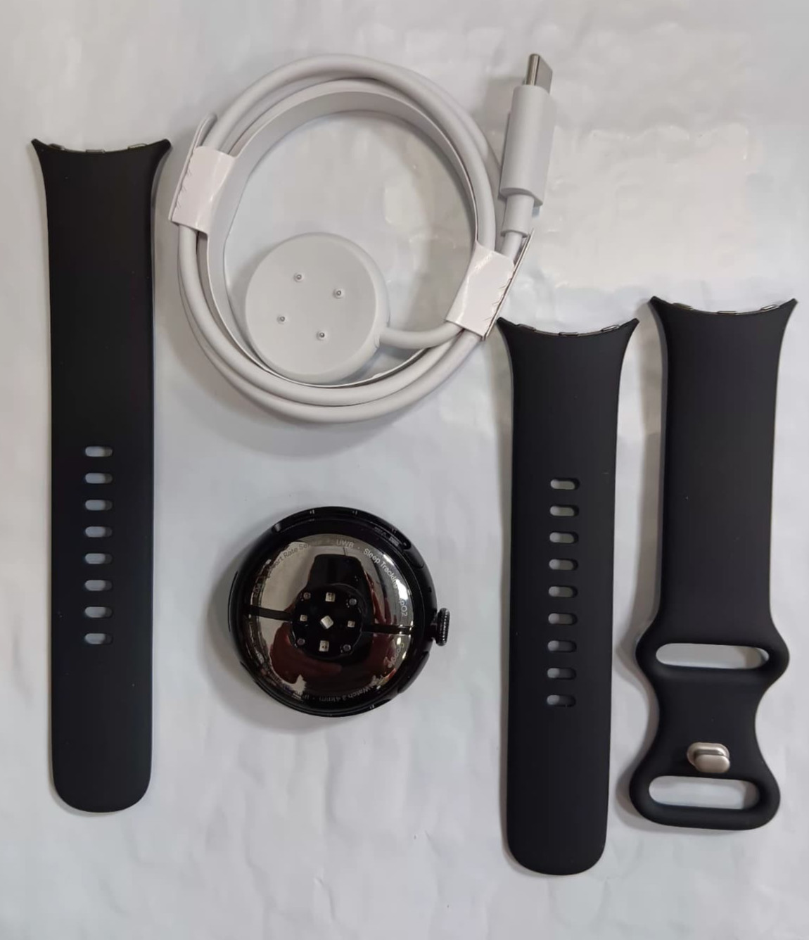 Google Pixel Watch 3 41mm WiFi – Matte Black Case Obsidian Active Band