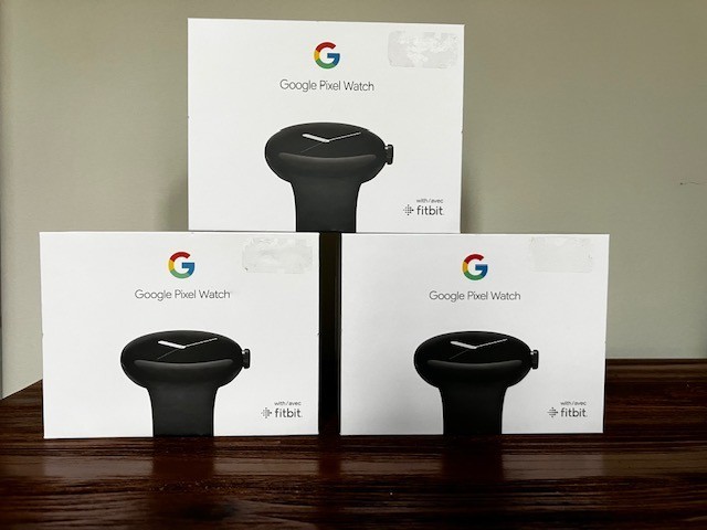 Google Pixel smart Watch sealed GA-03119 1st Gen 41 mm black fitbit Android