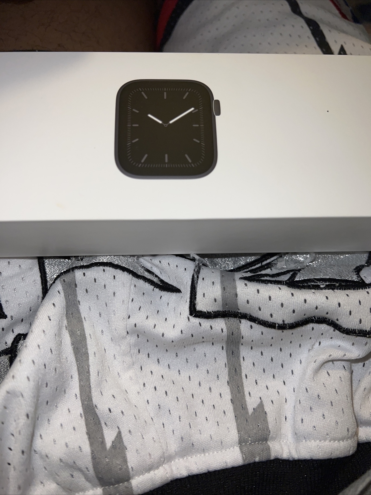 Apple Watch Series 5 MWWP2LL/A GPS & Cellular 40mm Smartwatch – Pink Sand