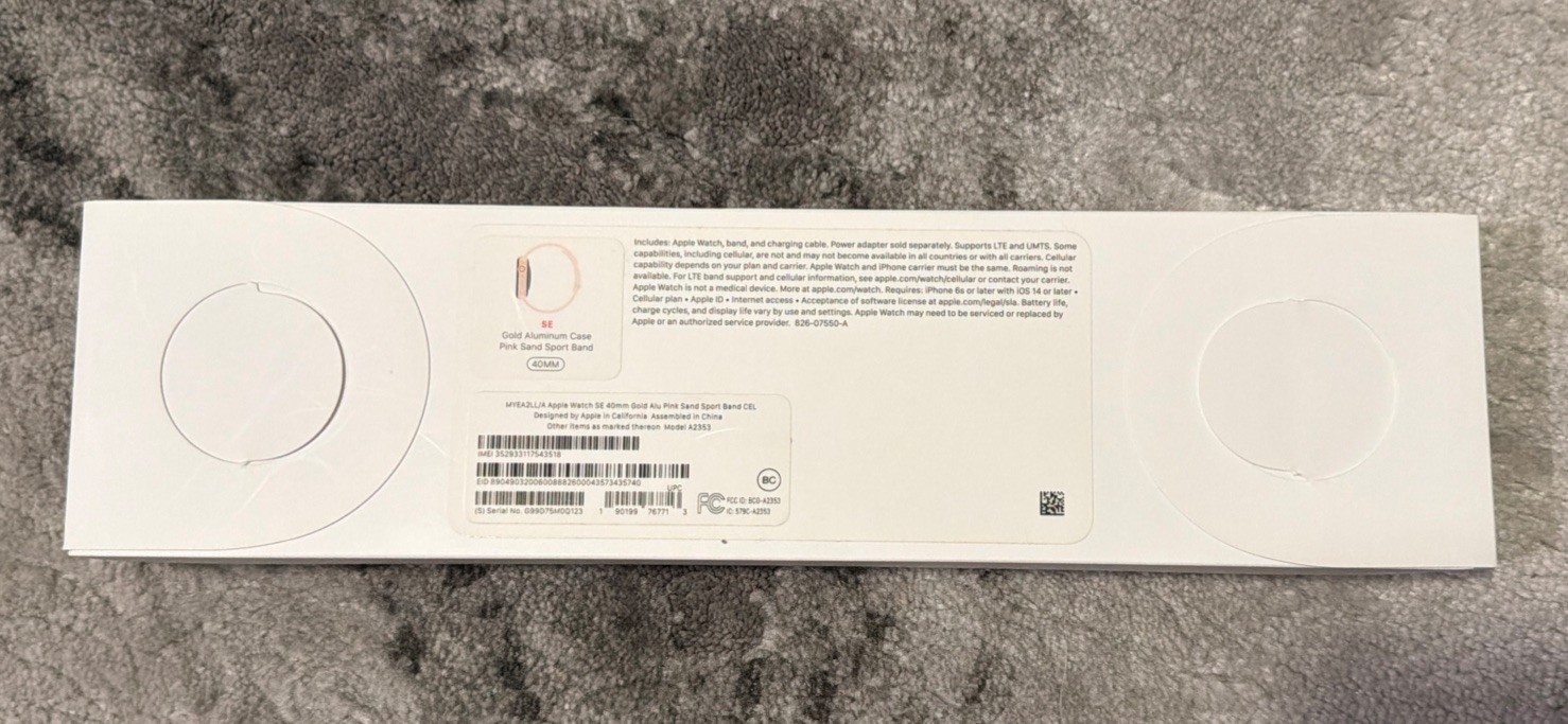 Apple Watch SE 40mm Gold Aluminum W/ pink Sand Sport Band & Chargers