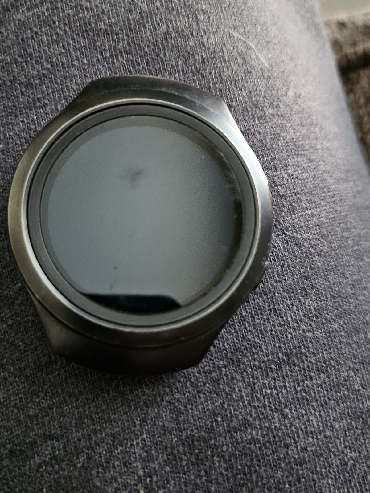 Samsung Gear S2 SM-R720 Black 512 MB RAM / 4 GB Storage 1.2″ Display Smart Watch