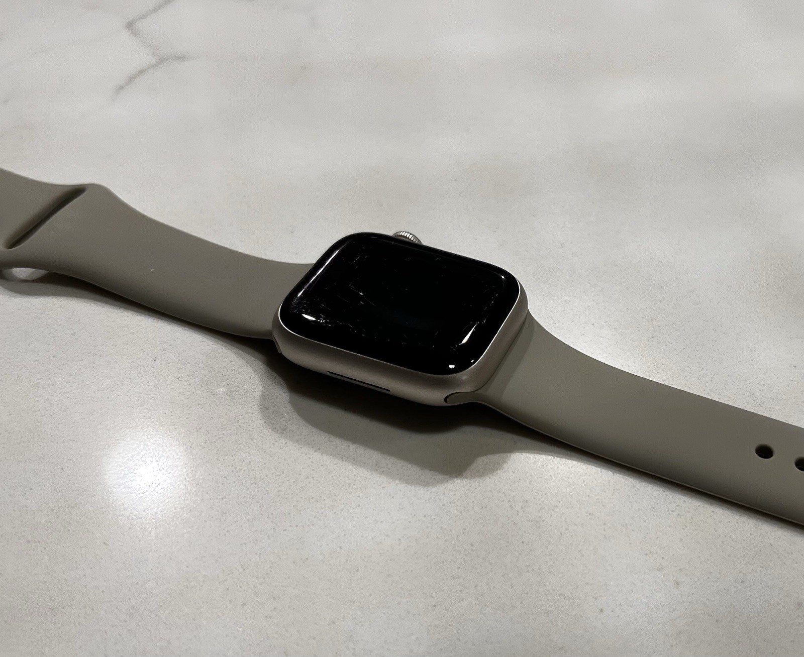 Apple Watch Series 7 GPS Cellular 41mm Aluminum Sport Band – Starlight MKMY3LL/A