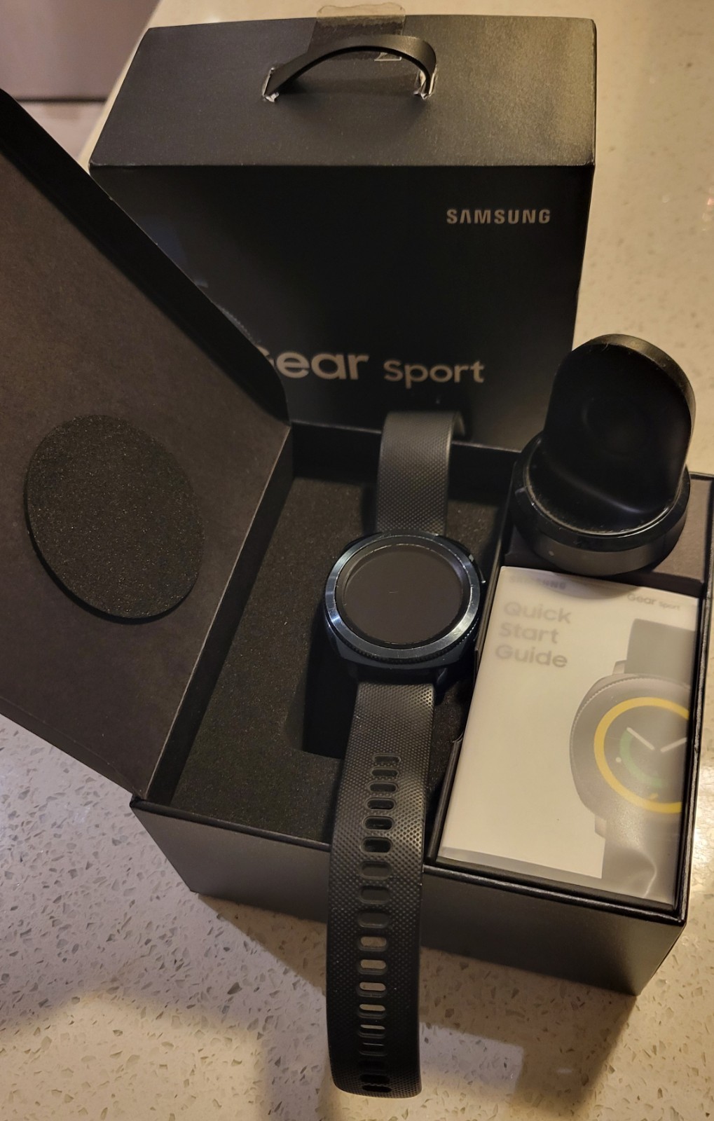Samsung Gear Sport 44.6mm Black Case Silicone Band (needs battery)