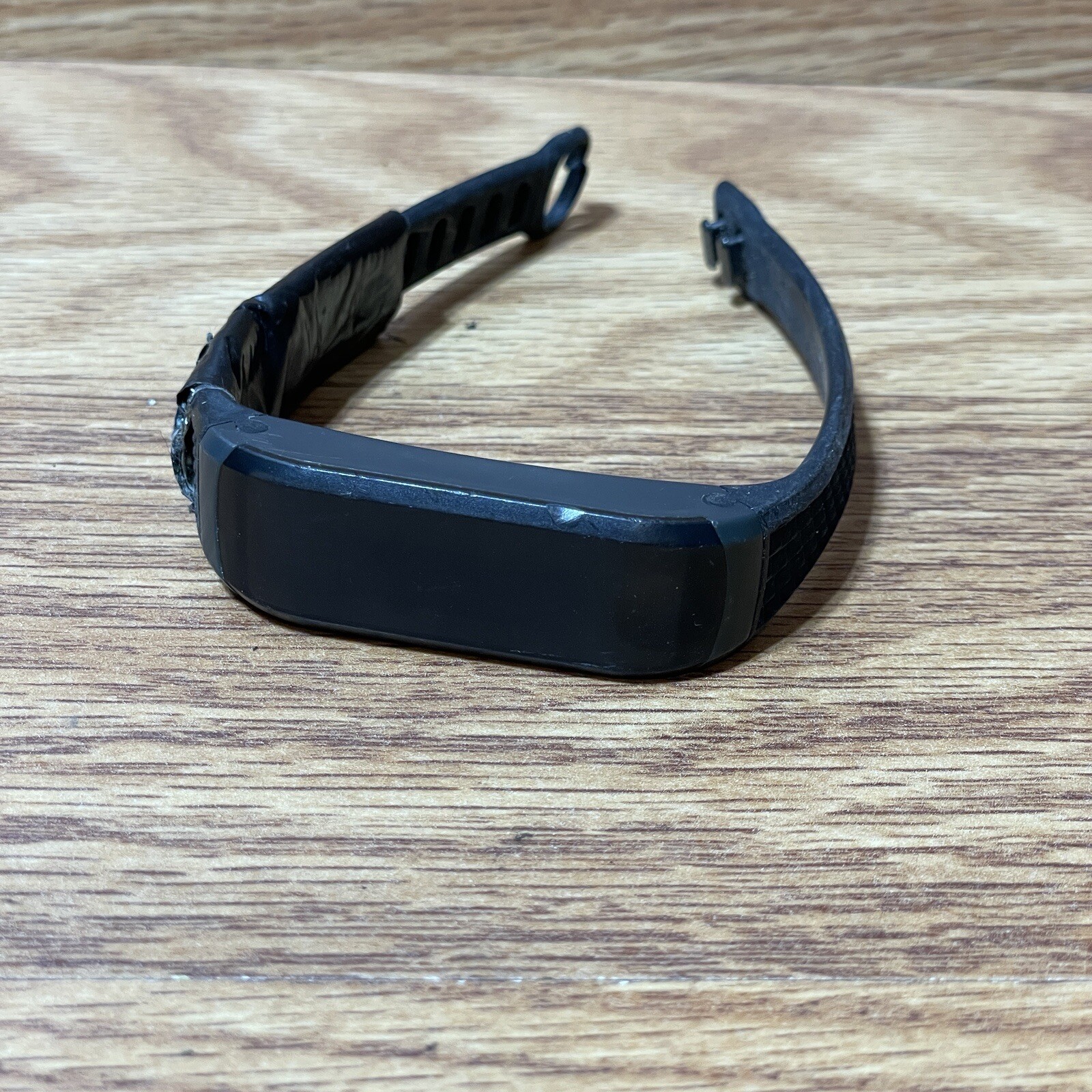 Fitness Activity Tracker Heart Rate Black Rubber Band Digital Dial Wristband