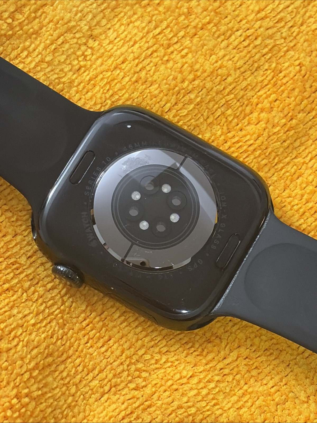 Apple Watch Series 10 – 46mm (GPS + Cellular) Jet Black |