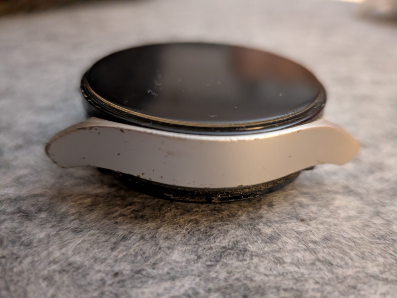 Samsung Galaxy Watch6 SM-R930 40mm Gold Aluminum Case !READ!