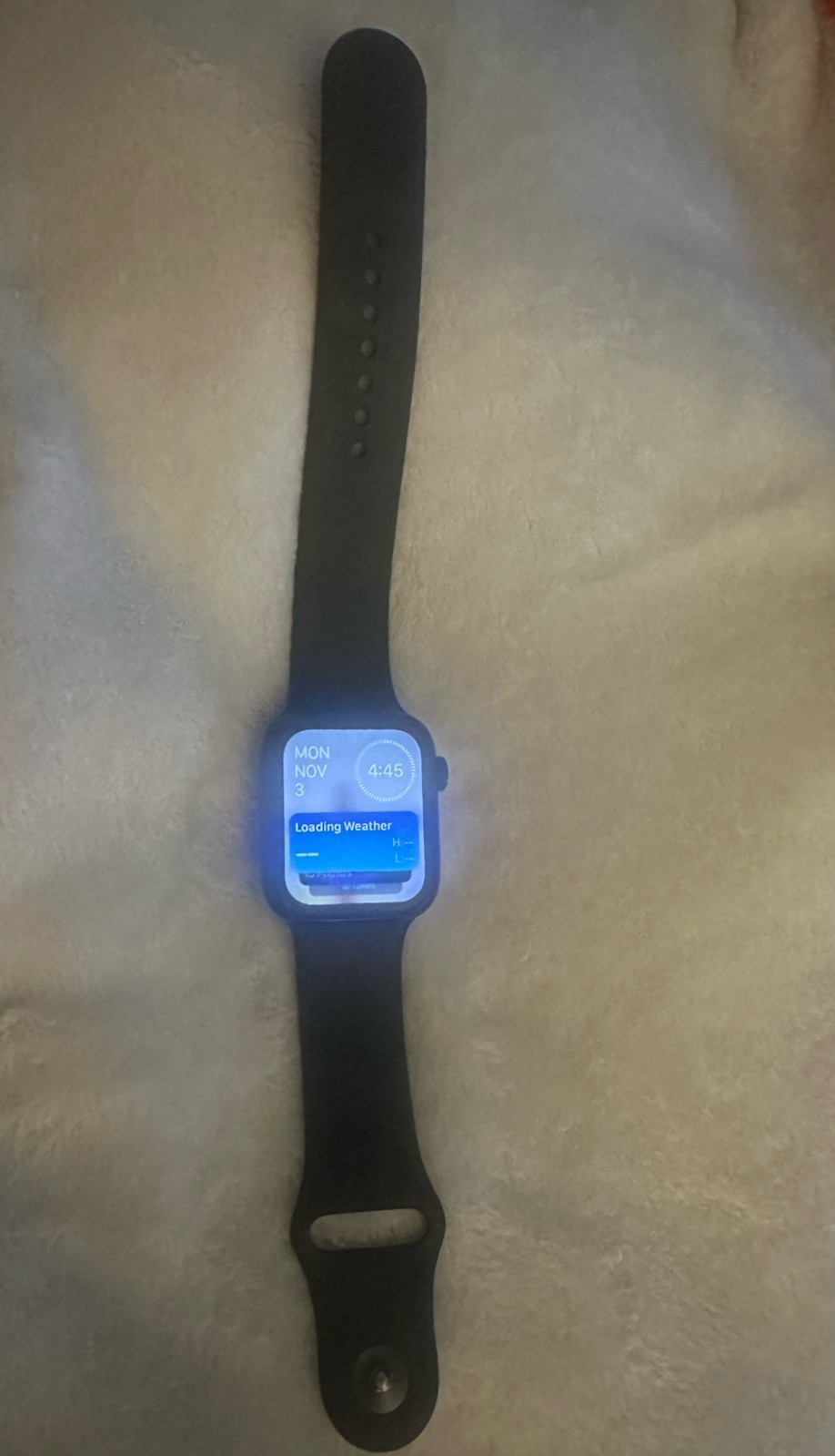 Apple Watch SE (2022) 44mm Midnight Aluminum Case with Sport Band, M/L (GPS +…