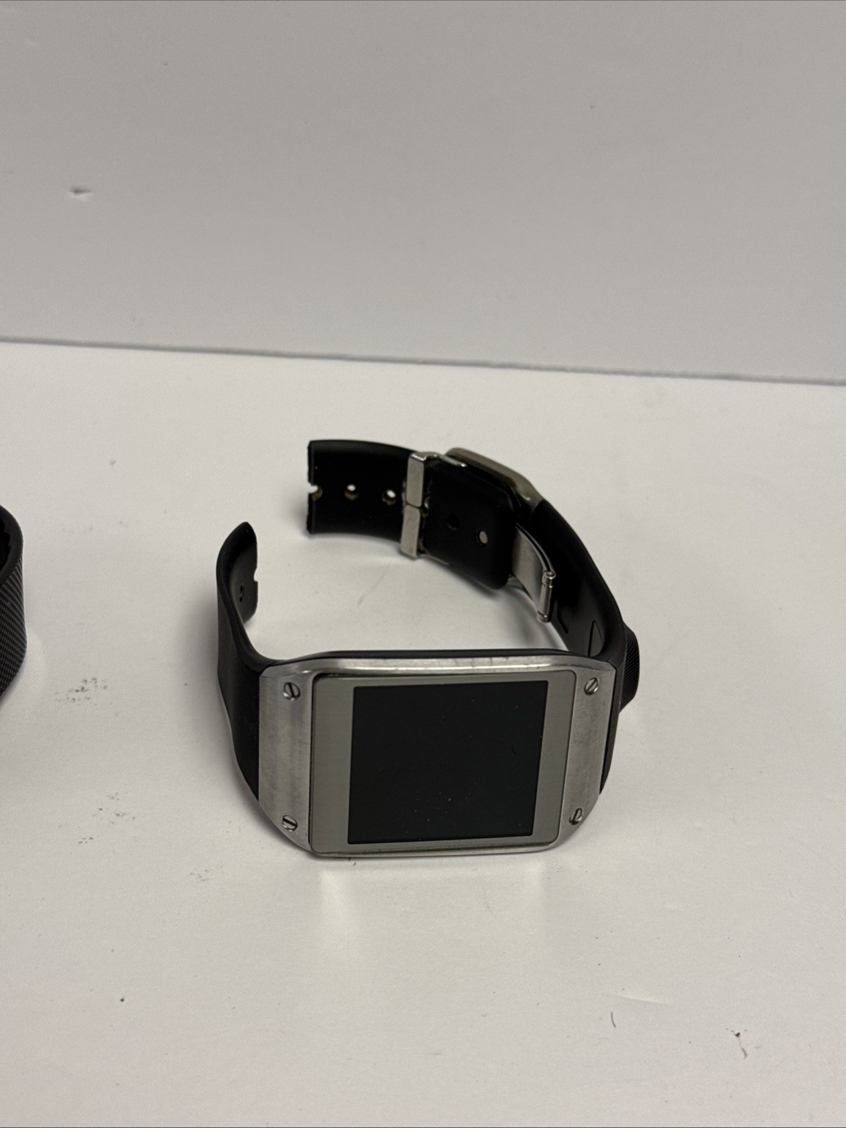 Lot of 2 Samsung Galaxy Gear SM-V700 & R380 Smartwatch Untested For Parts Only
