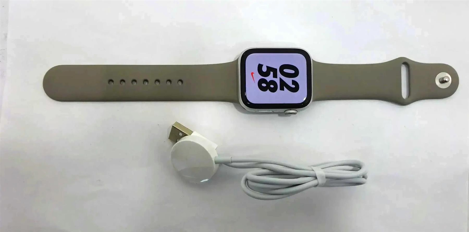 APPLE Watch Series 4 GPS – 44MM Aluminum Case A1978 – Silver