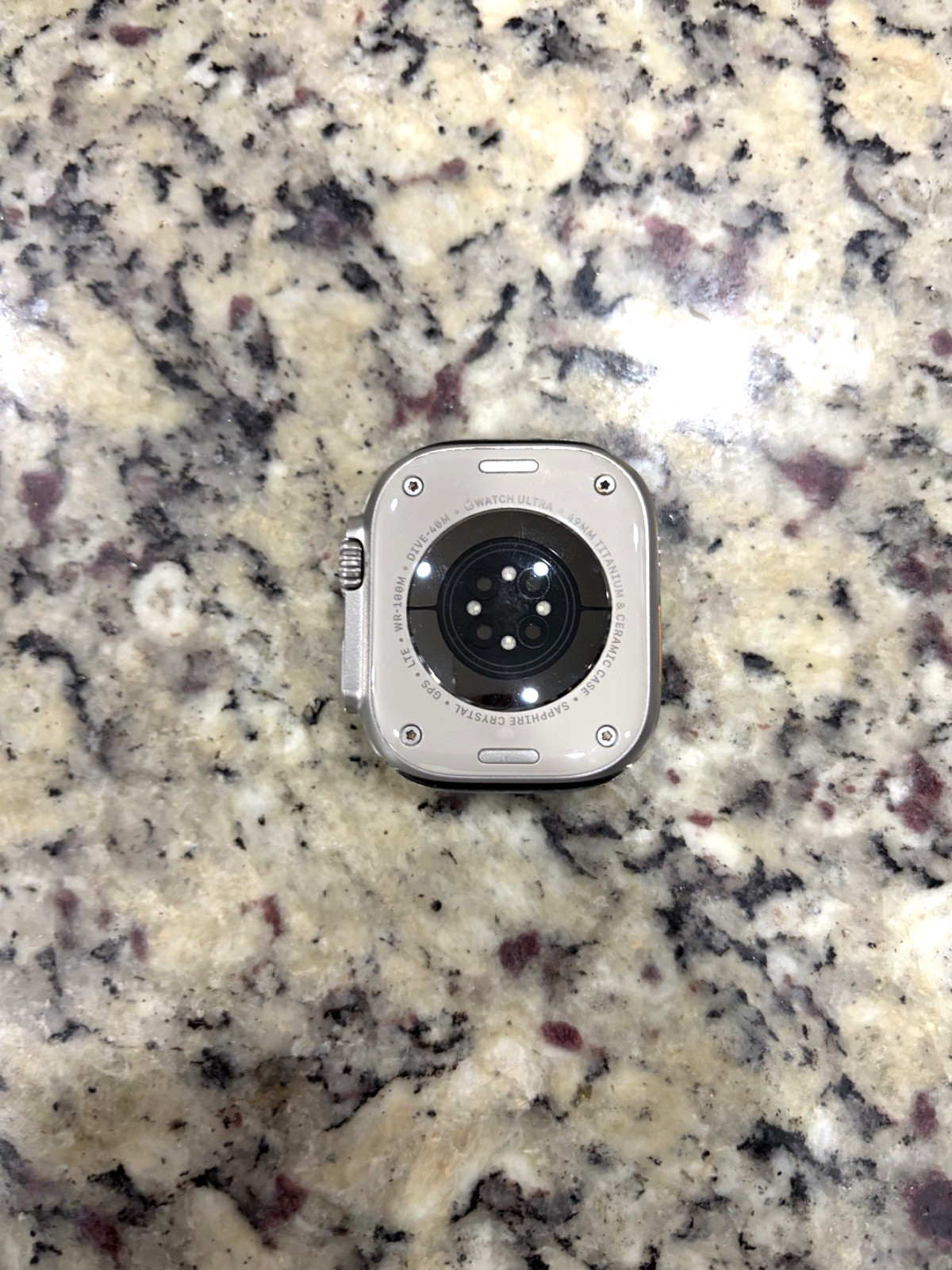 Apple Watch Ultra 2, 49mm (GPS & Cellular) Titanium White Ocean Band, Extra Band