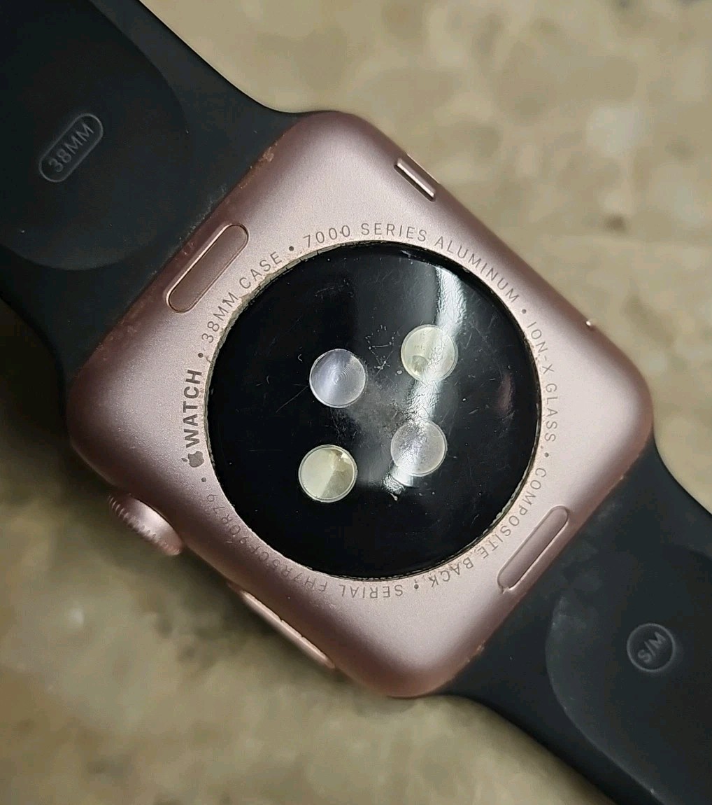 Apple Watch 7000 Series And Series 3 38mm Aluminum Lot Watches Untested AS-IS