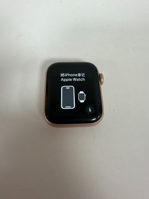 Unlocked Apple Watch Series 5 GPS + Cellular, 40mm Aluminum Case, Gold