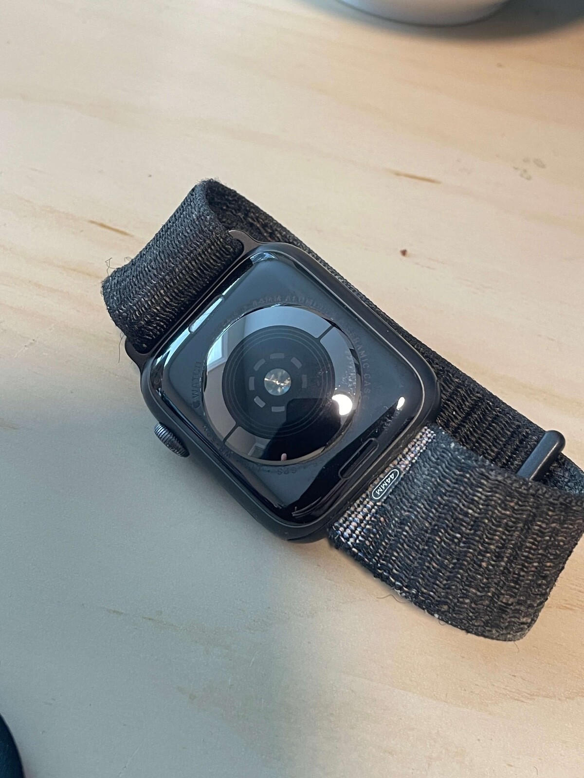 Apple Watch Series 4 – 44mm A1976 – WiFi+Cellular – Unlocked – Gray Aluminum