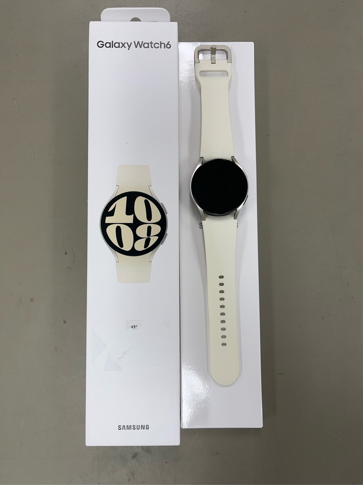 Samsung 40mm Galaxy Watch 6 Unisex Smartwatch – Cream Silicone Strap – Tan/Beige
