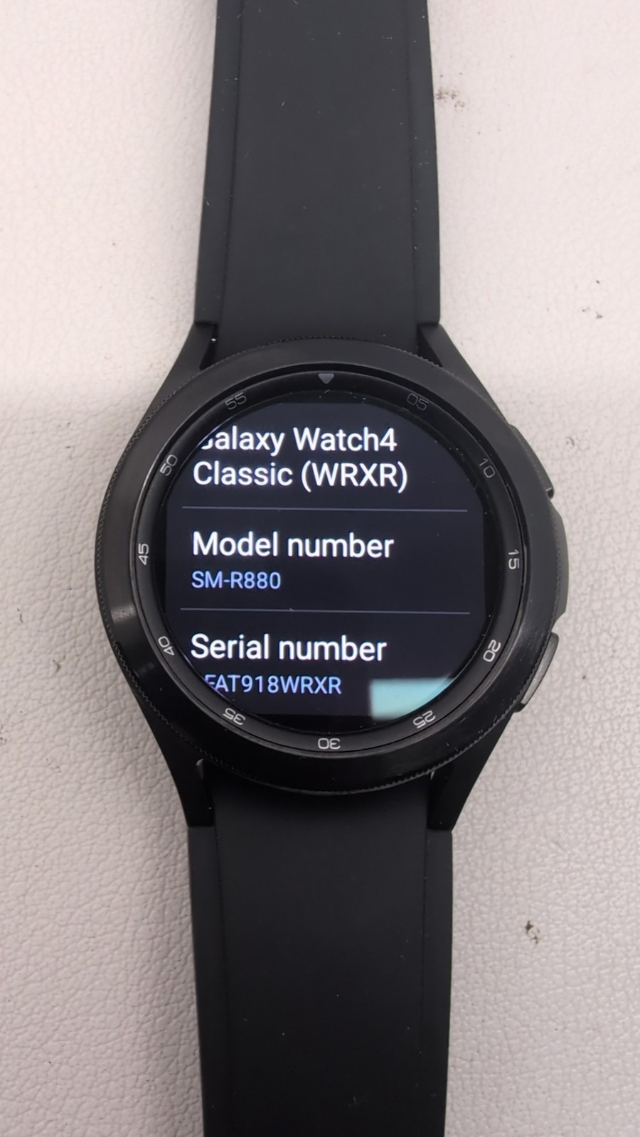 Samsung Galaxy Watch4 Classic 42mm SM-R880 Black Smartwatch WiFi