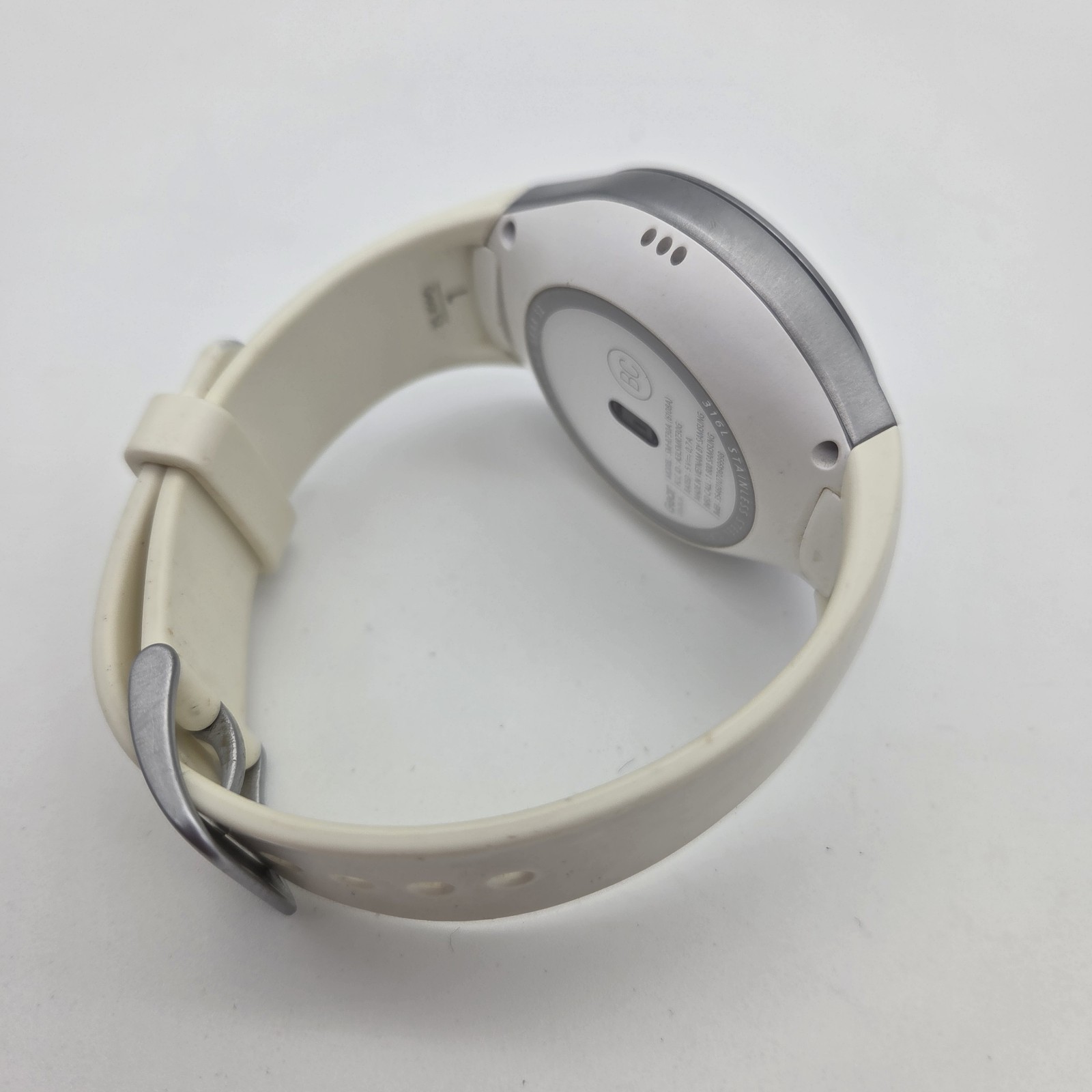 Samsung GEAR S2 Bluetooth Smartwatch SM-R730A Round Silver Face 2nd Gen White