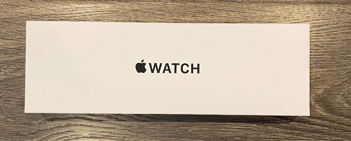 Brand New – Sealed Apple Watch SE (GEN 2) 40mm Midnight Aluminum with Nike band