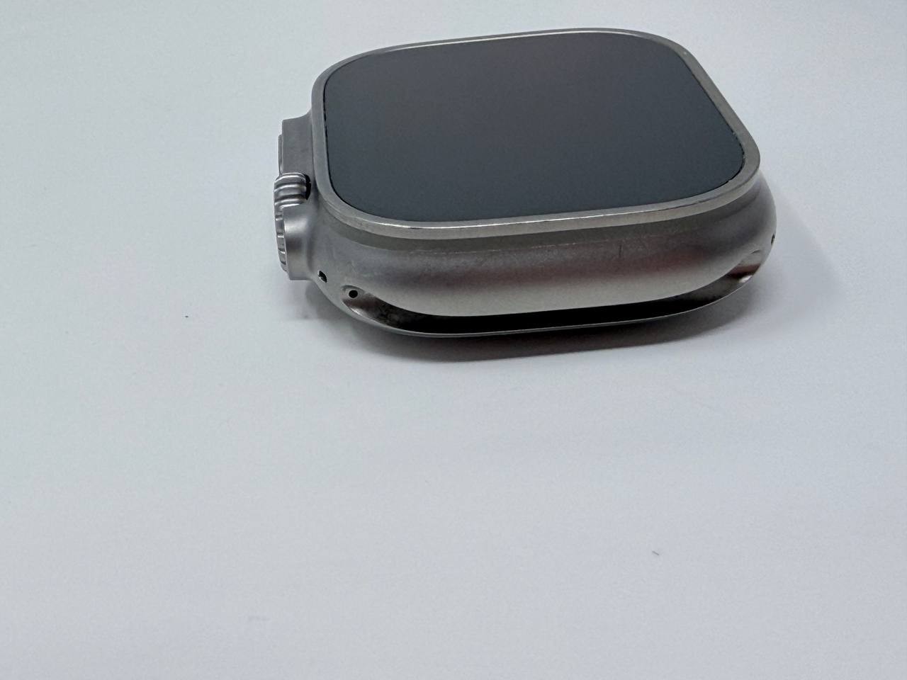 Apple Watch Ultra 2 (GPS + Cellular Unlocked, 49MM) – Natural Titanium – 88% BH