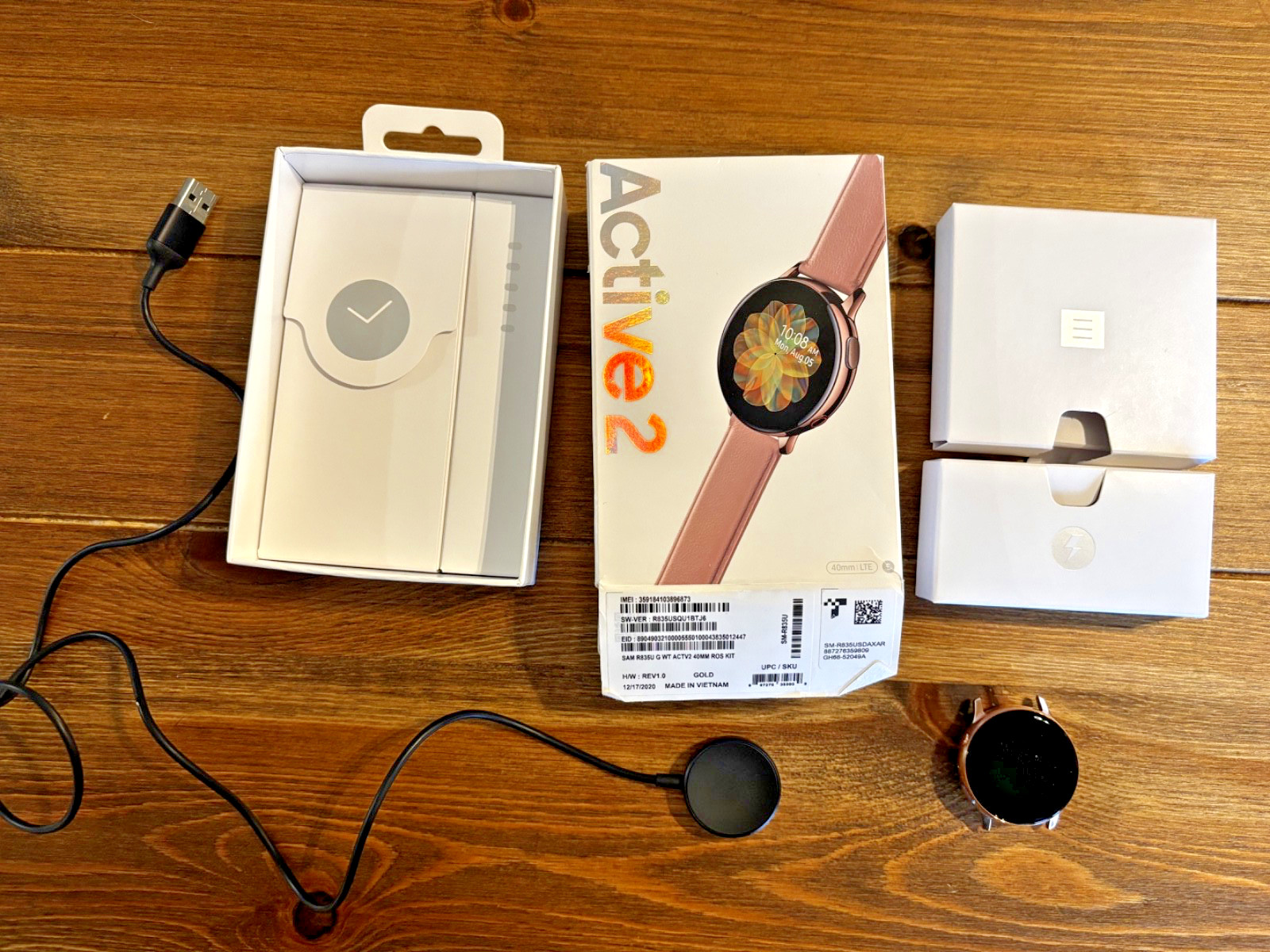 Samsung Galaxy Watch Active 2 SM-R835 40mm Gold-Tone Stainless Steel Case…