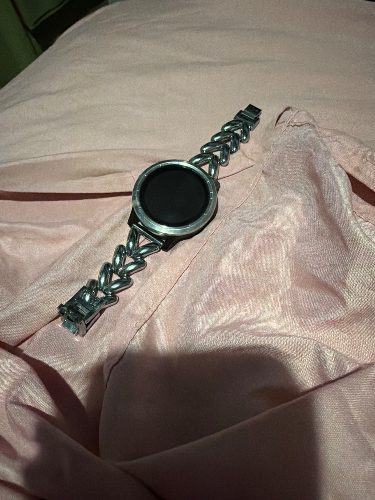 garmin vivoactive 3 watch used in great condition with metal band