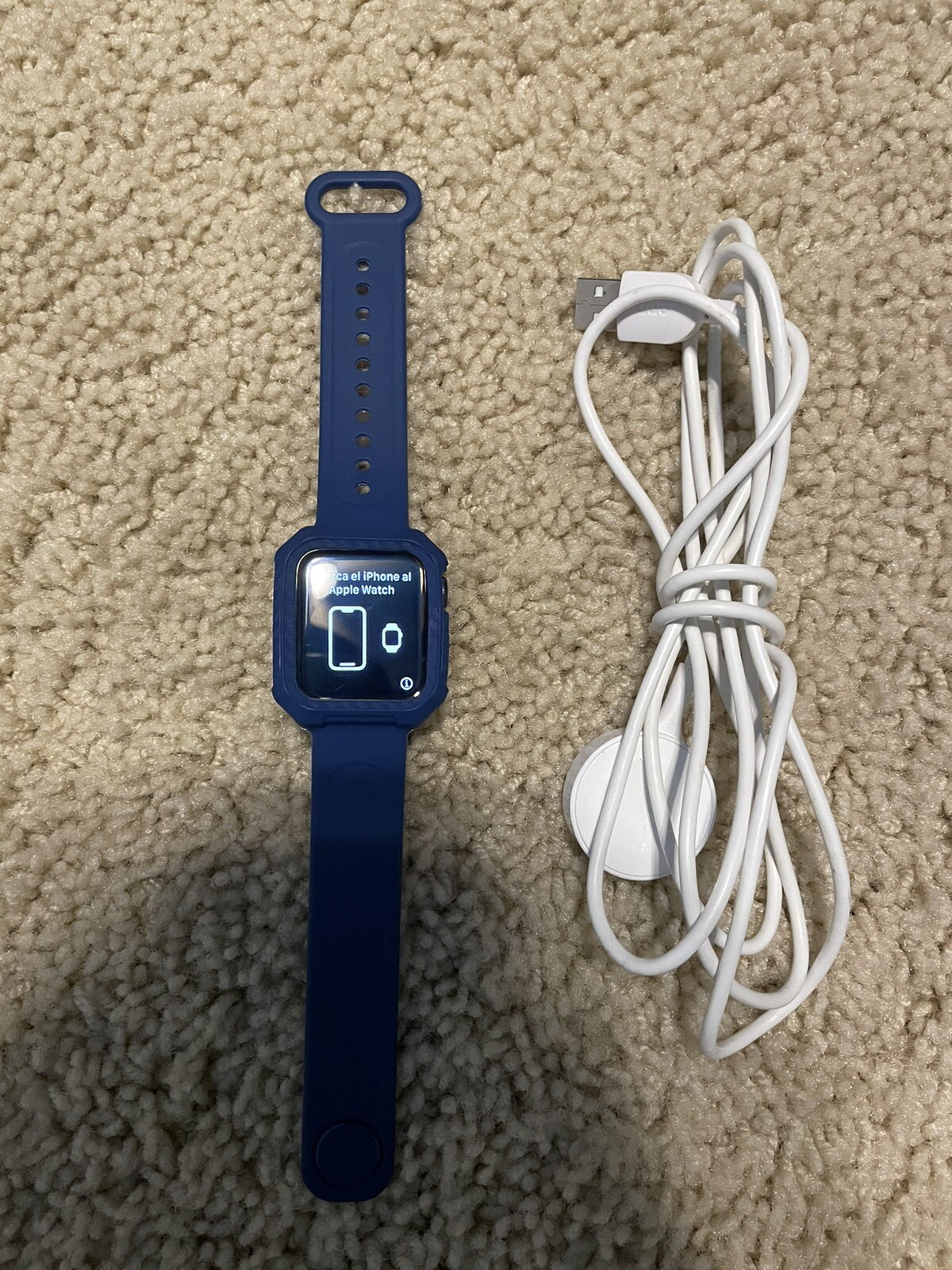 Apple Watch SE 40 MM (Selling For Parts)