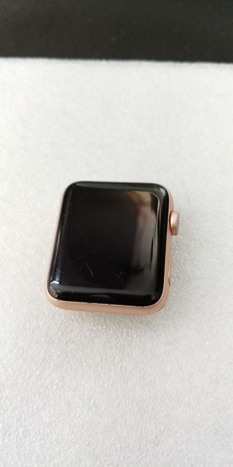 Apple Watch Series 3 42mm Gold Aluminium – for parts (B24)