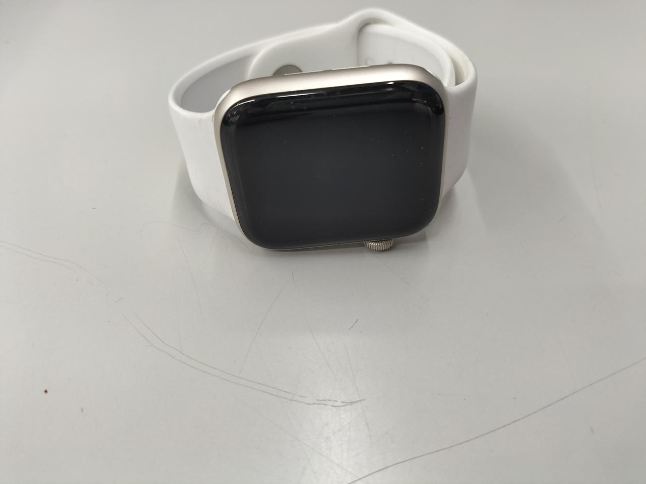 Apple Watch SE 2nd Gen Smartwatch 32GB Space Gray Aluminum GPS