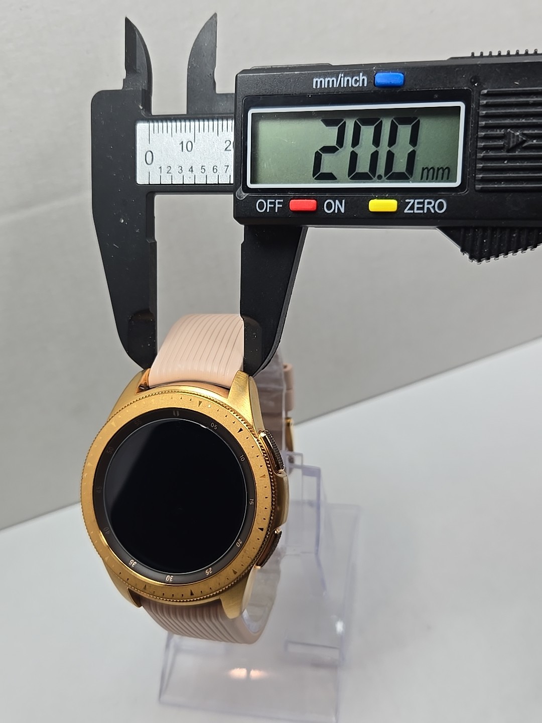 Samsung Galaxy Watch 43mm SM-R810 Bluetooth Rose Gold Smartwatch *READ