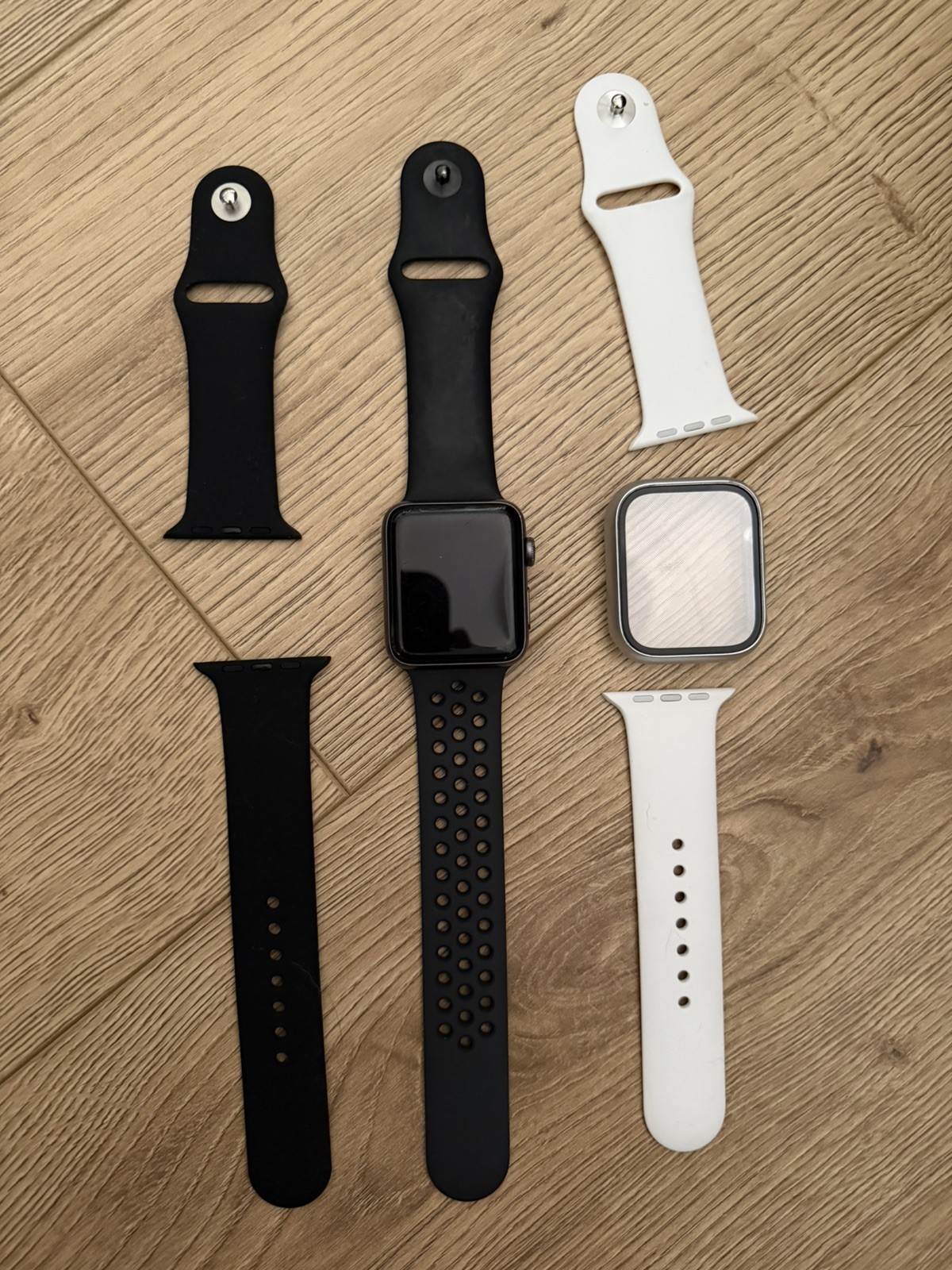 Apple Watch Series 3 Nike 42mm Aluminum GPS tested still works Used