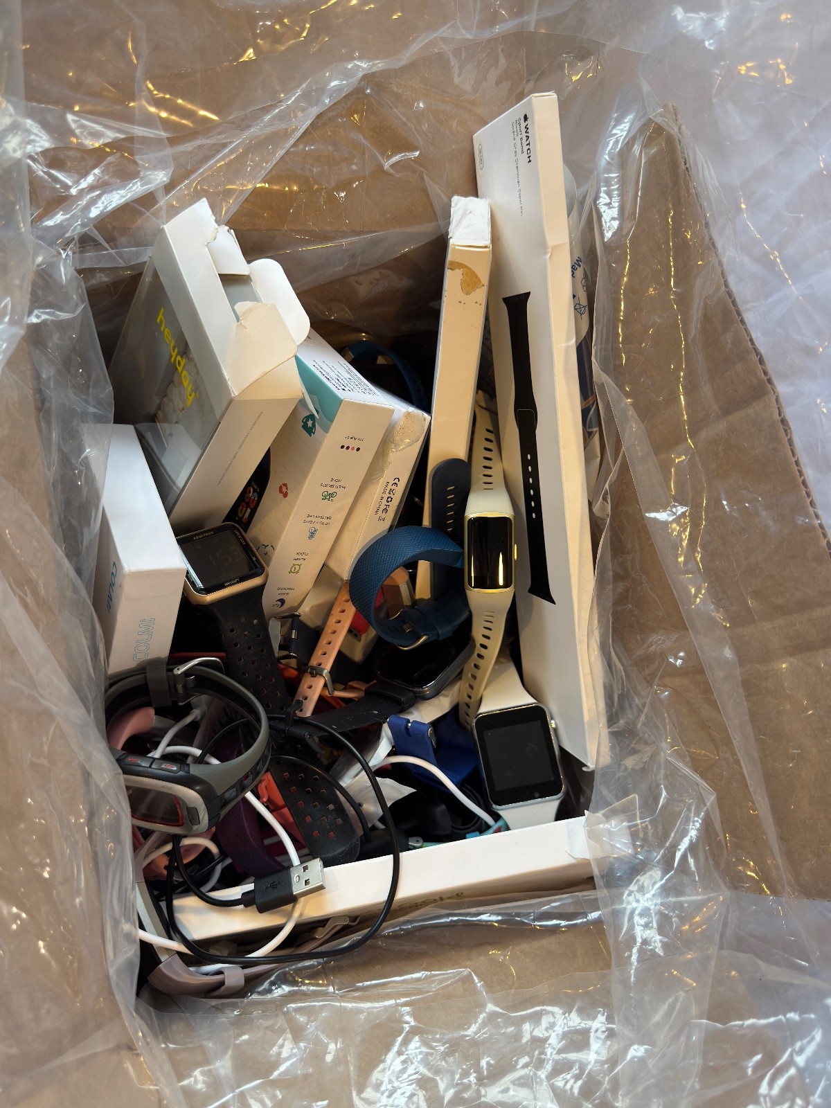 31 Smart Watches and 20+ Bands: Apple, Fitbit, Armitron, and More! 6.1 lbs