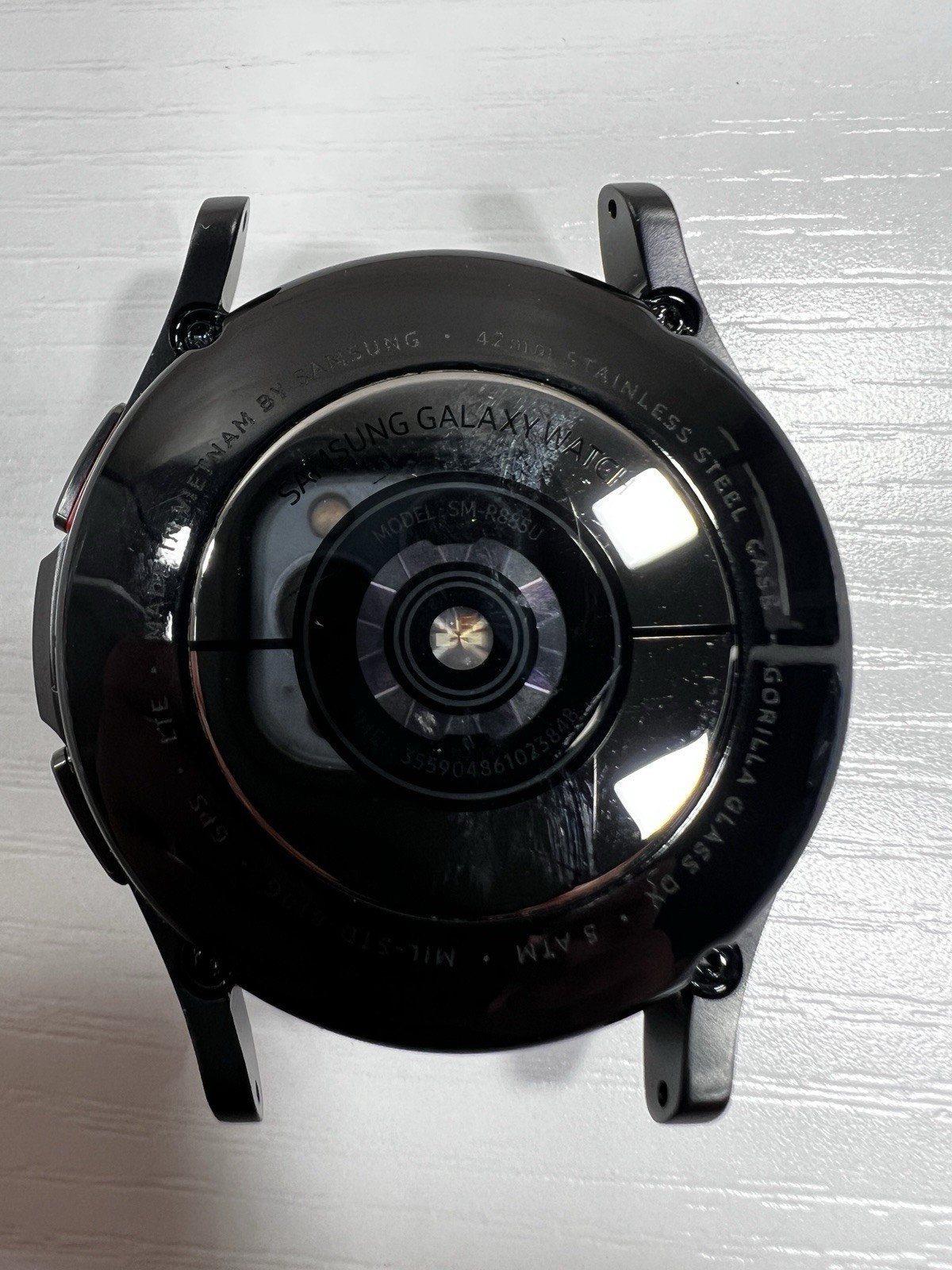 13 Galaxy Watches 11 4th Gen, 1 3rd Gen, 1 1st Gen (READ)