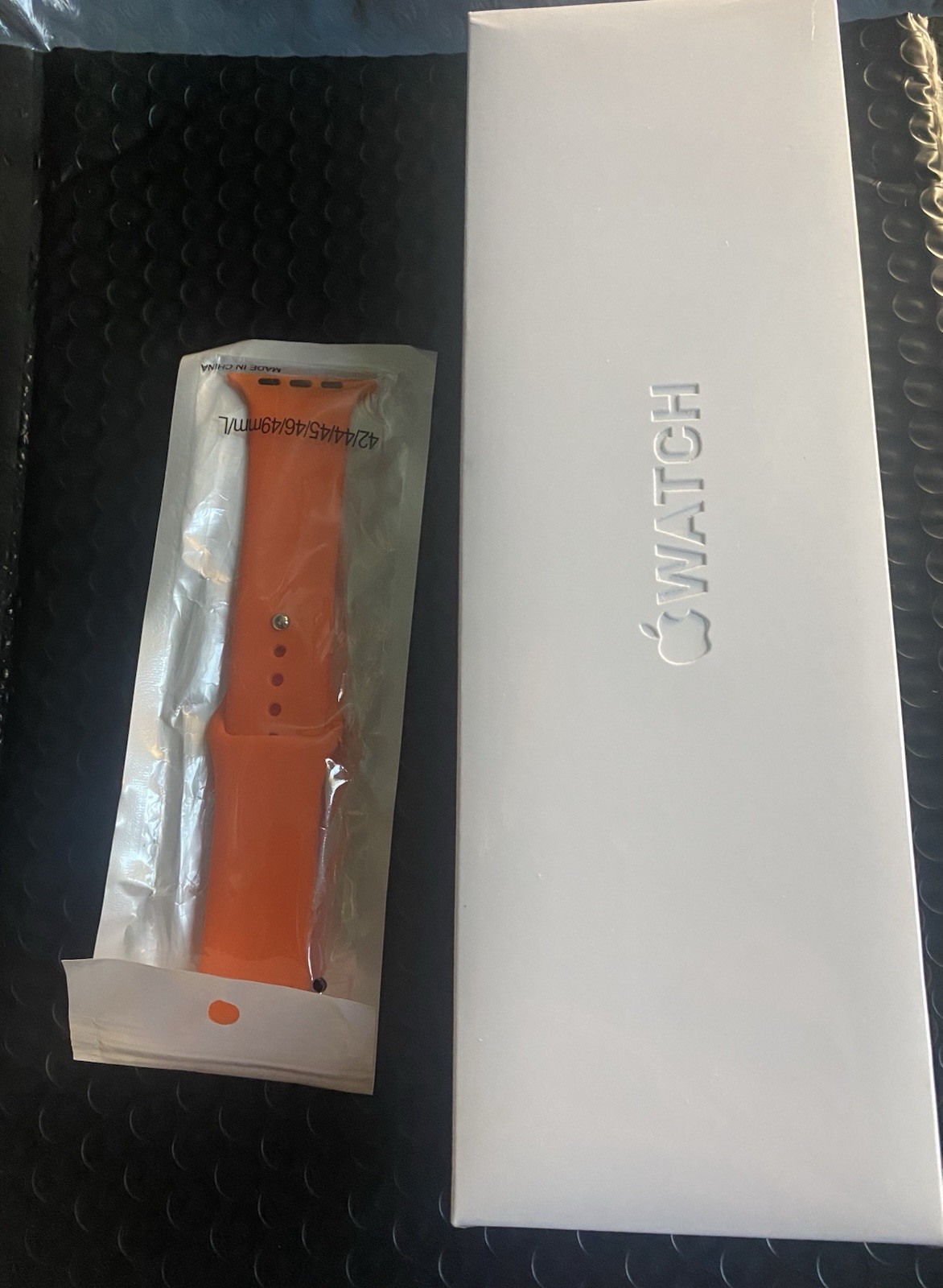Android Watch Series 10 42mm Silver Aluminum 64GB w/ Orange Silicone Band