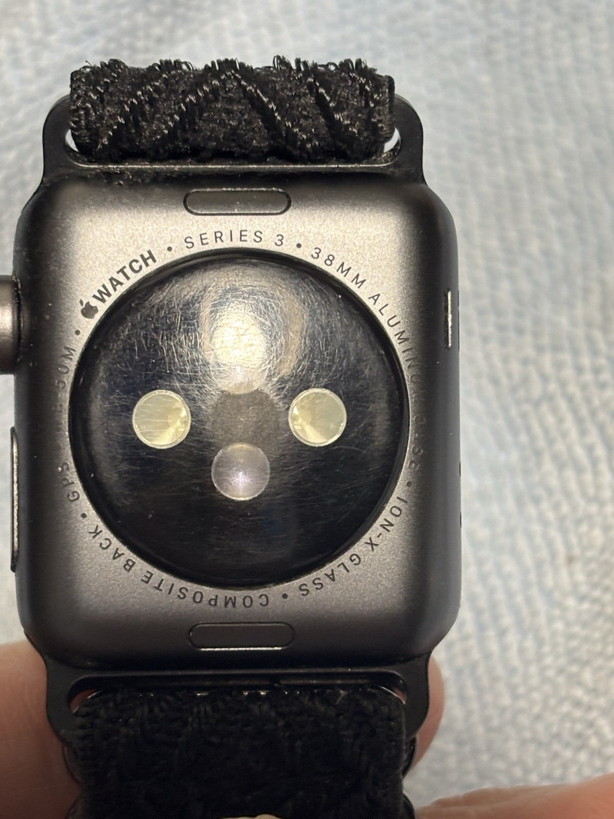 Apple Watch Series 3~38mm Bundle Works, cracked screen~original Box & Inserts