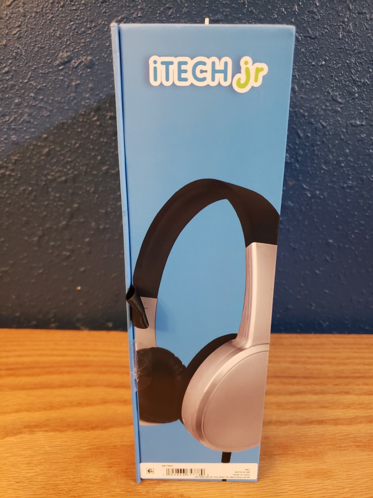 Itech jr kids smartwatch with headphones for boys ”NEW” in box