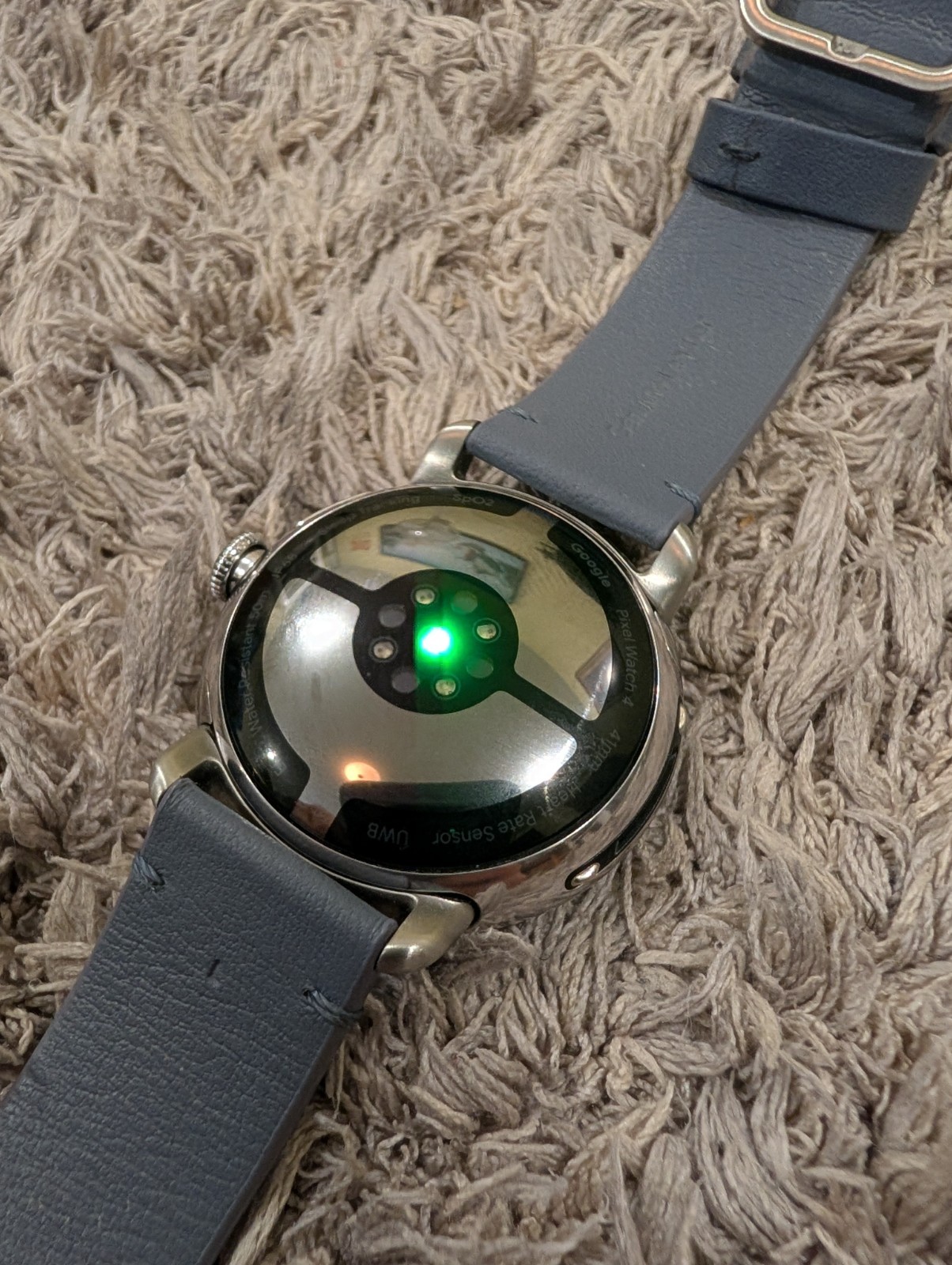 Google Pixel Watch 41mm Wi-Fi – Polished Silver Case with 8 bands, 5 OEM