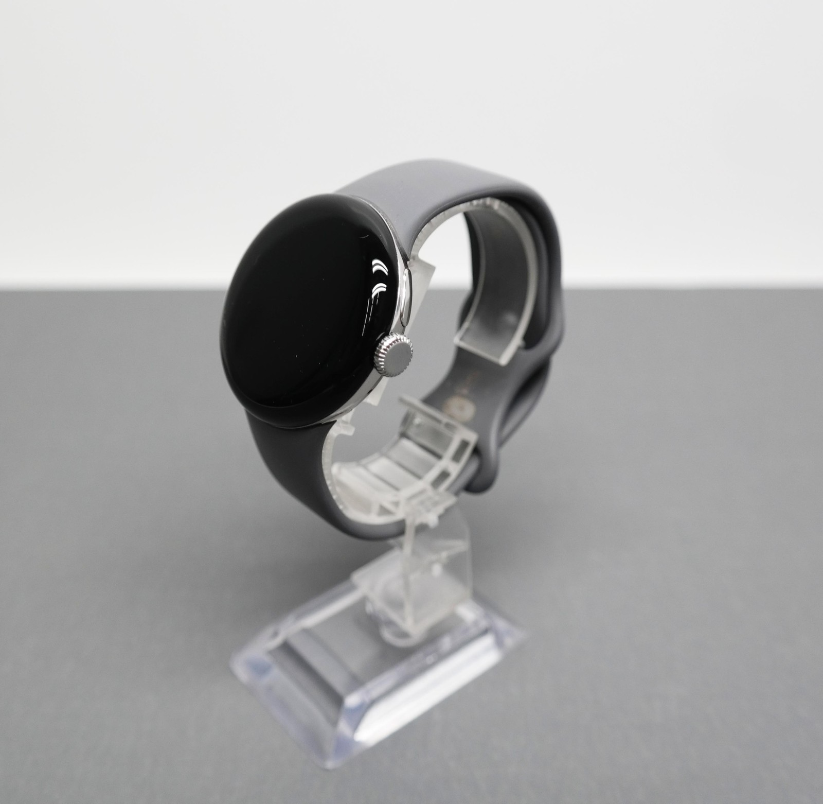 Google Pixel Watch 3 GA05735-US 41mm WiFi GPS Porcelain Silver