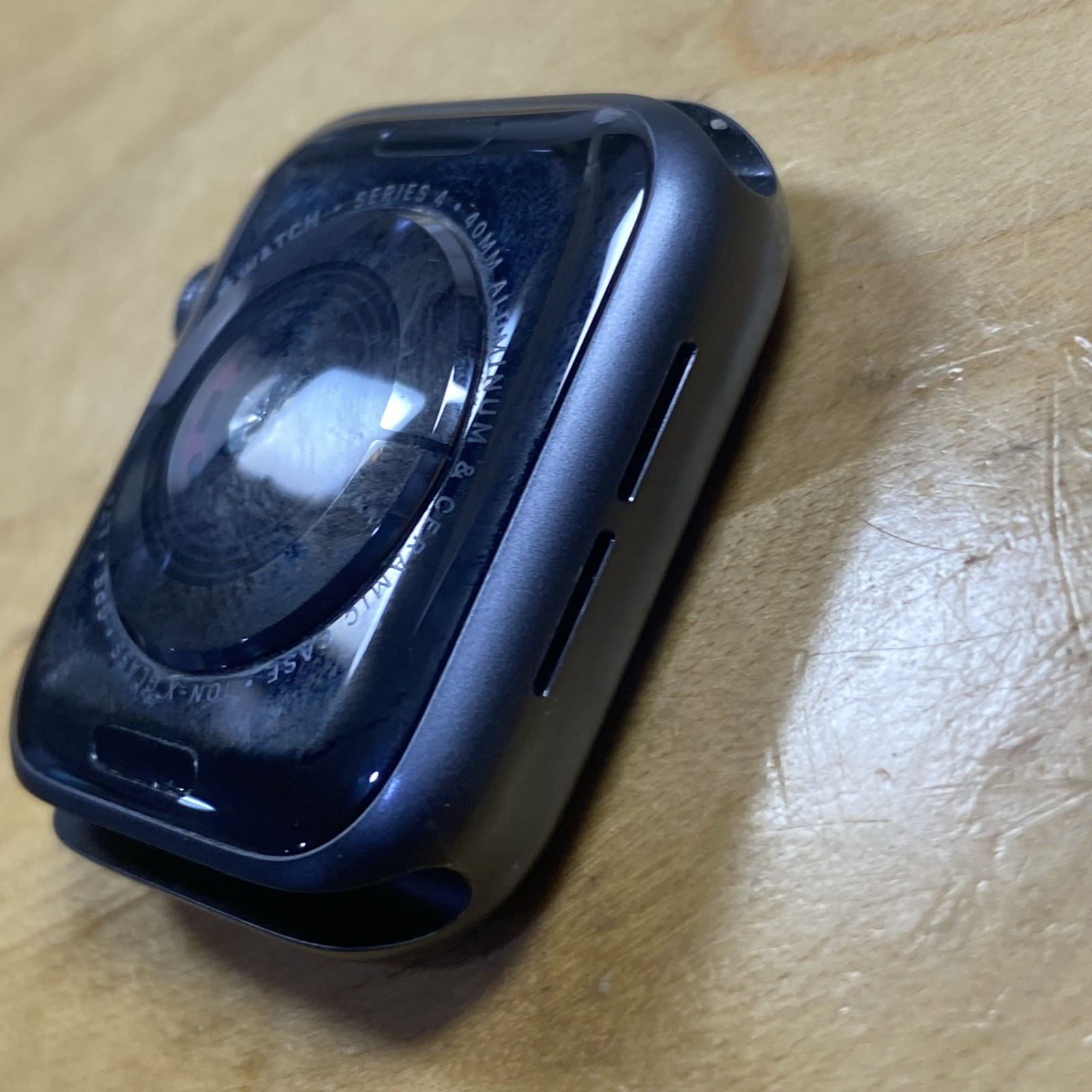 Apple Watch Series 4 / 40MM A1975 Aluminum Space Gray – Fair