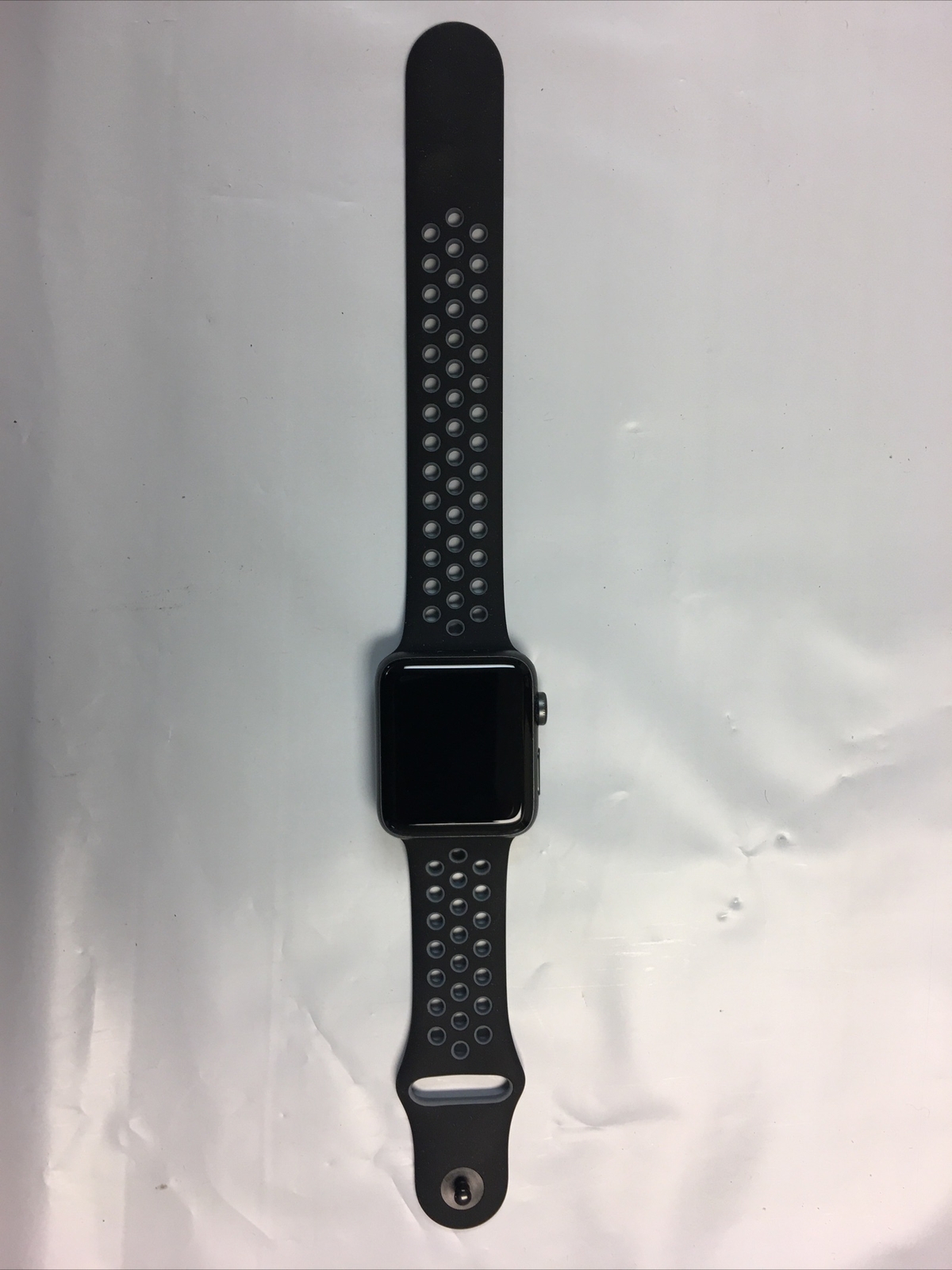Apple Watch Nike+ 42mm Aluminum Case Black/Cool Gray Sport Band – MNYY2LL/A