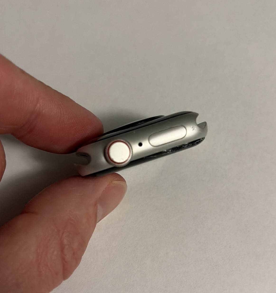 Apple Watch SE A2353 40mm Silver Aluminum LTE BROKEN For Parts As Is