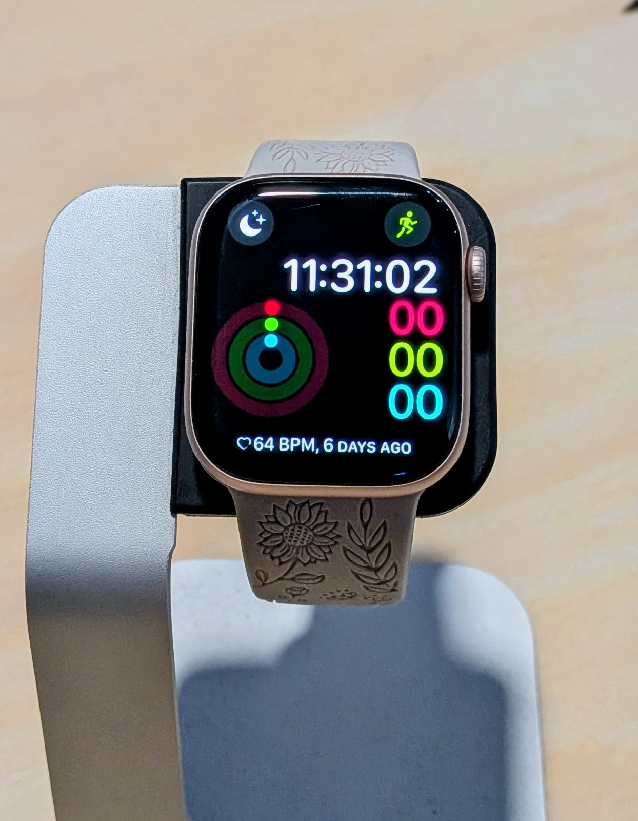 Apple Watch Series 10 – Rose Gold Aluminum Case (42mm, GPS) 1 Year Apple Care+